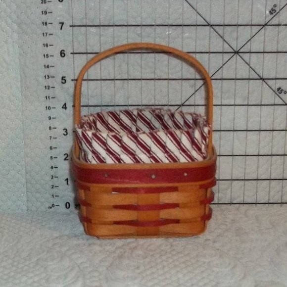 Longaberger Accents Longaberger Small Square Sweetheart Basket
